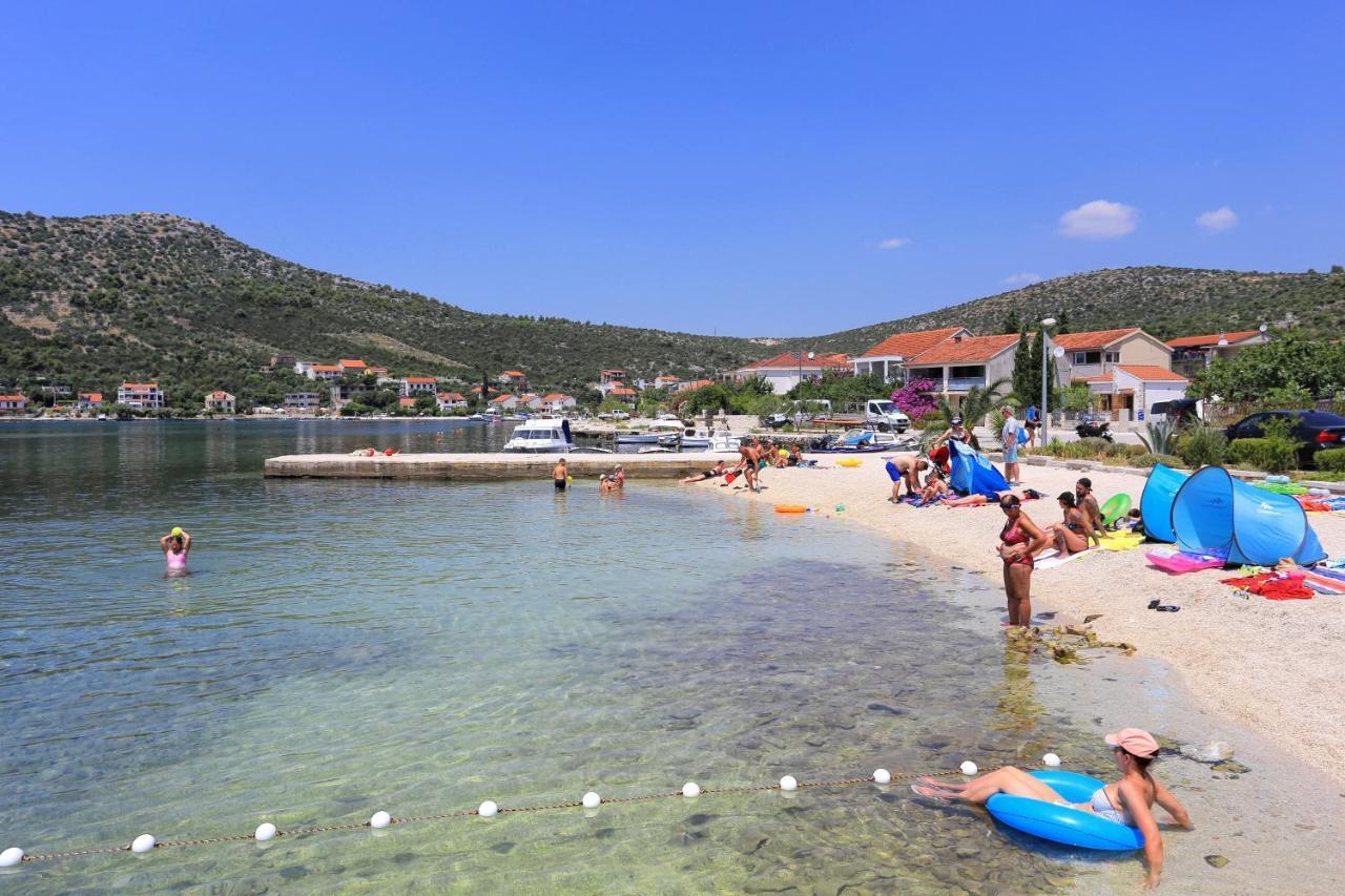 Apartments With A Parking Space Poljica, Trogir - 11454 Marina  Exterior foto